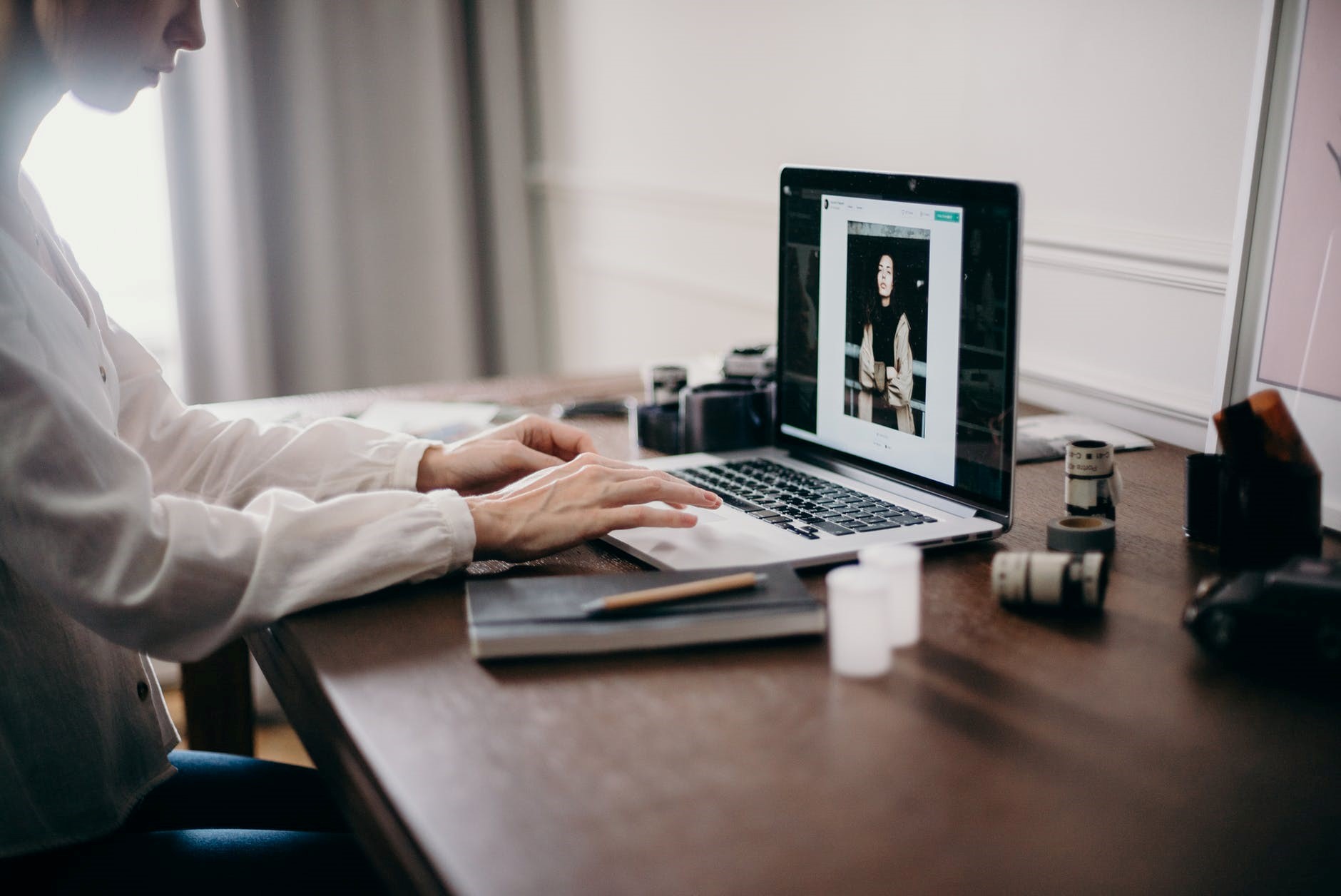 How-to-Watch-Movies-Online-for-Free-During-Lock-Down.jpg