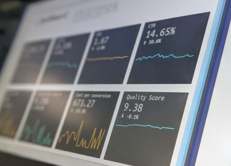 Competitor Intelligence 101: Strategies for Ethical and Effective Competitive Analysis
