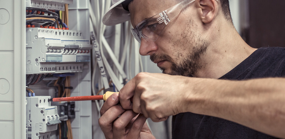electrician.jpg