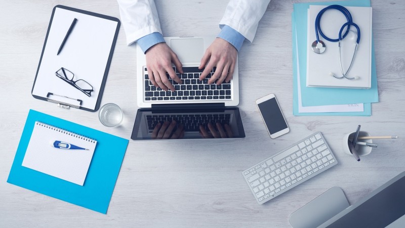 Injection Molding for Healthcare: Custom Medical Devices and Safe Packaging through the Plastic Manufacturing Process