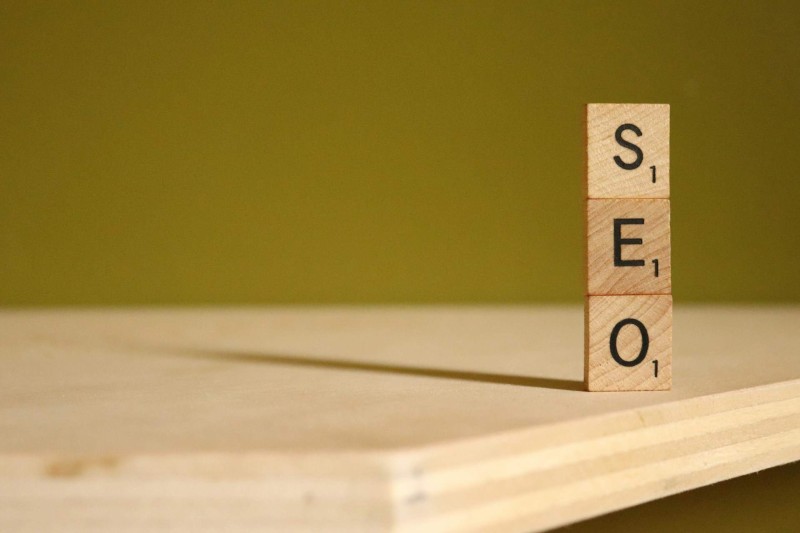 Master the art of sitewide links for SEO success.