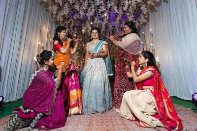 What is the Price of unstitched silk suits?